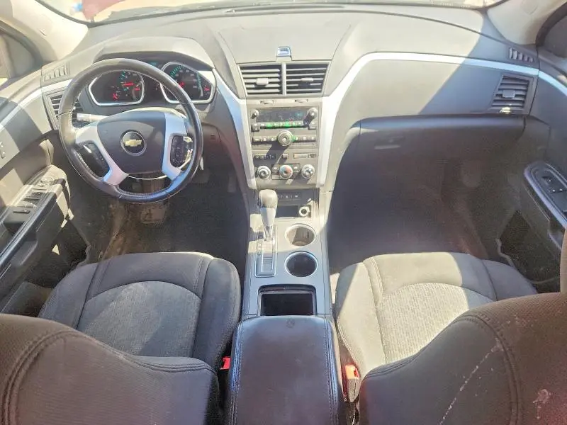 2011 CHEVROLET TRAVERSE LT  