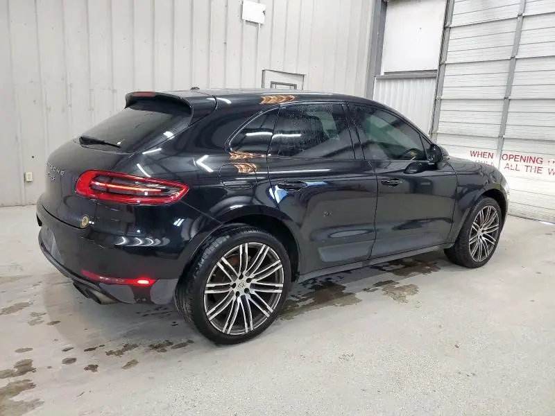2018 PORSCHE MACAN S  