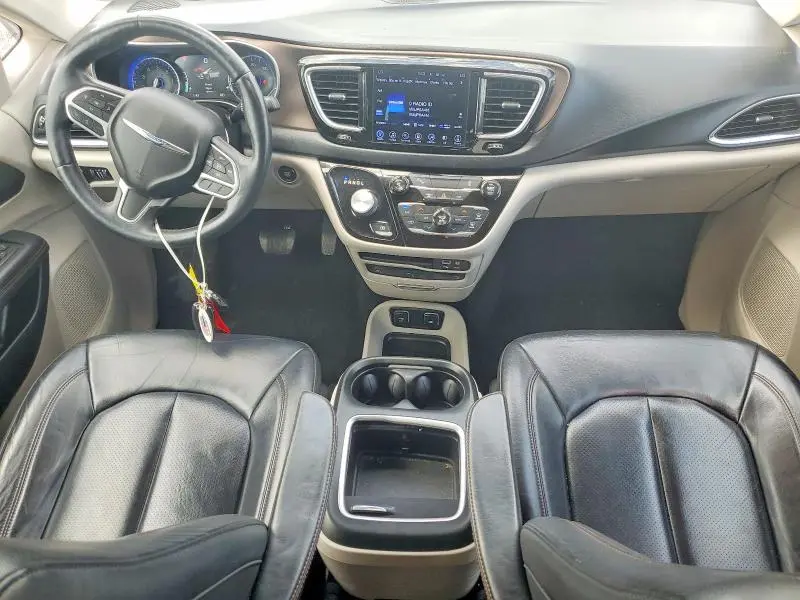 2017 CHRYSLER PACIFICA TOURING L PLUS  