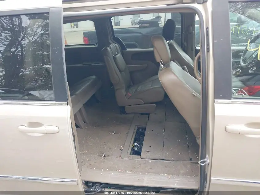 2015 CHRYSLER TOWN & COUNTRY TOURING