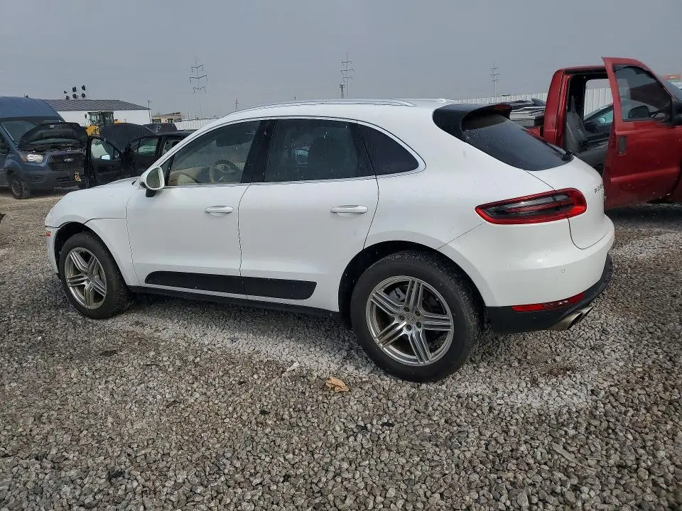2015 PORSCHE MACAN S  