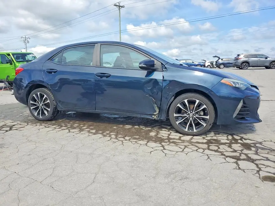 2018 TOYOTA COROLLA SE  