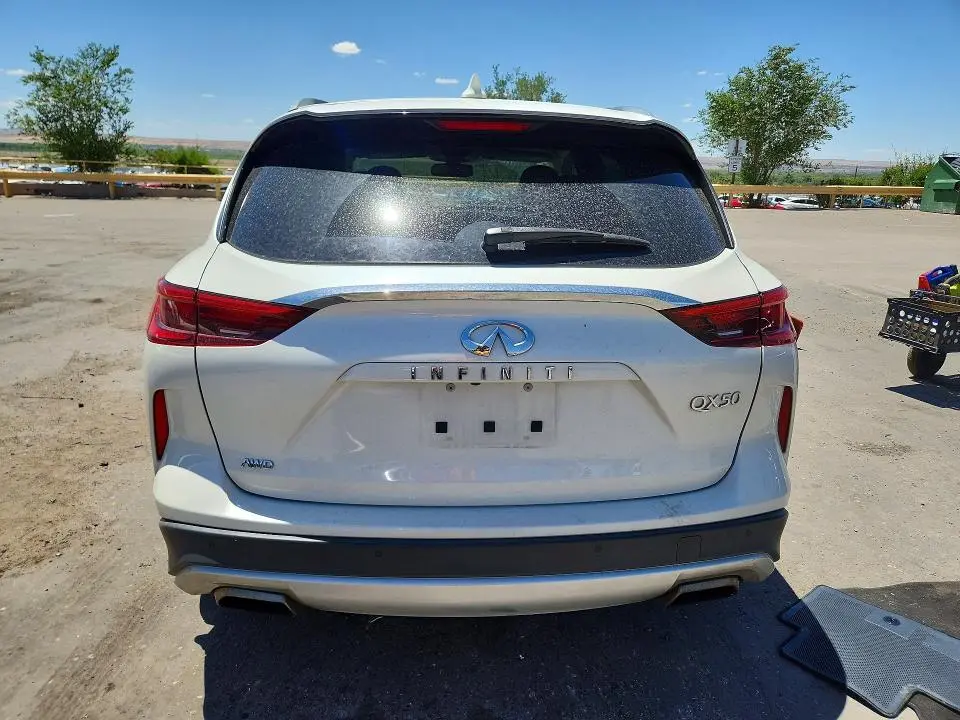 2020 INFINITI QX50 LUXE  