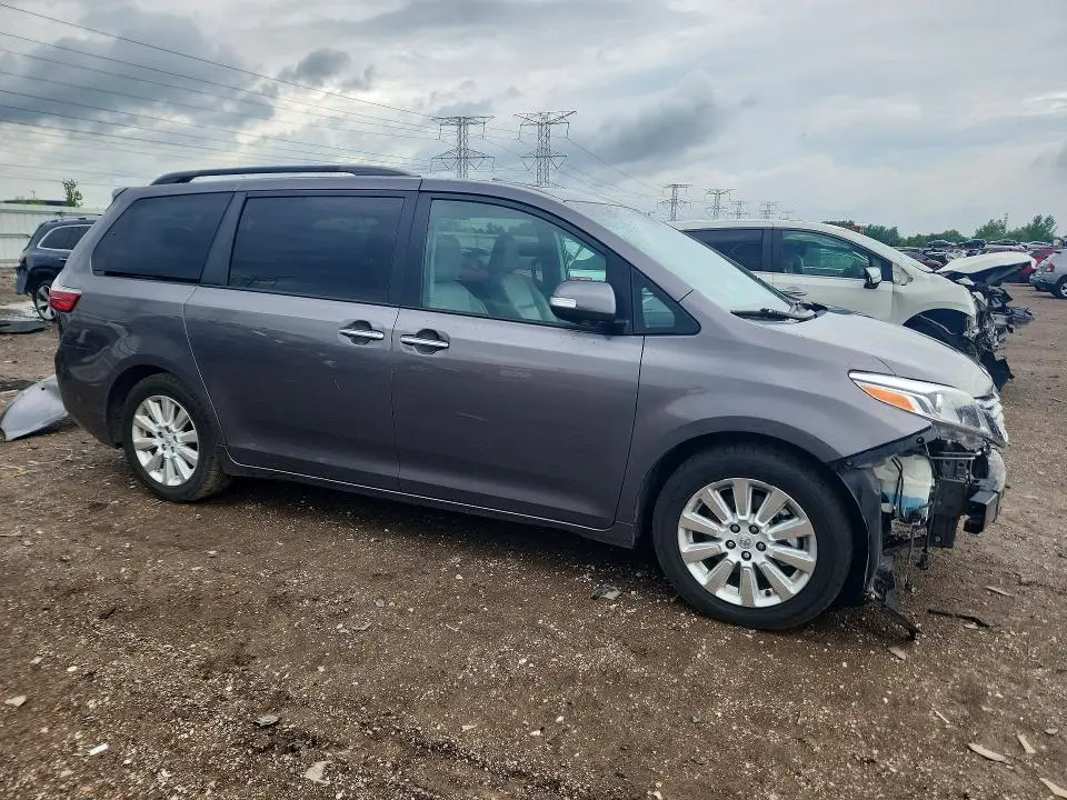 2015 TOYOTA SIENNA LIMITED PREMIUM 7-PASSENGER  