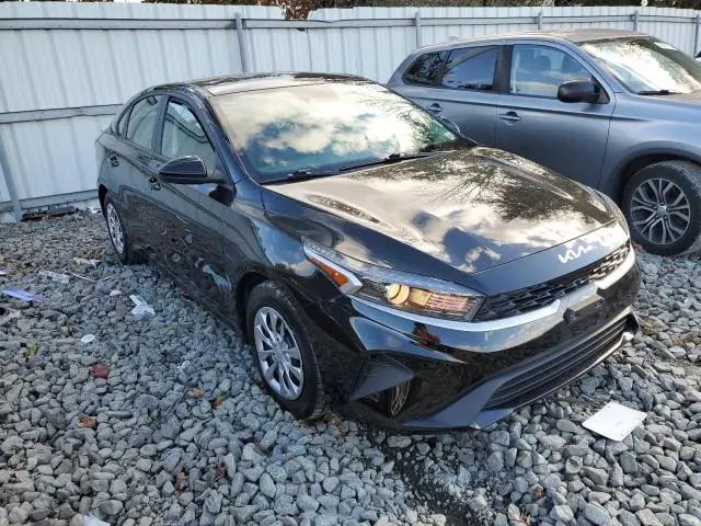 2023 KIA FORTE LX  