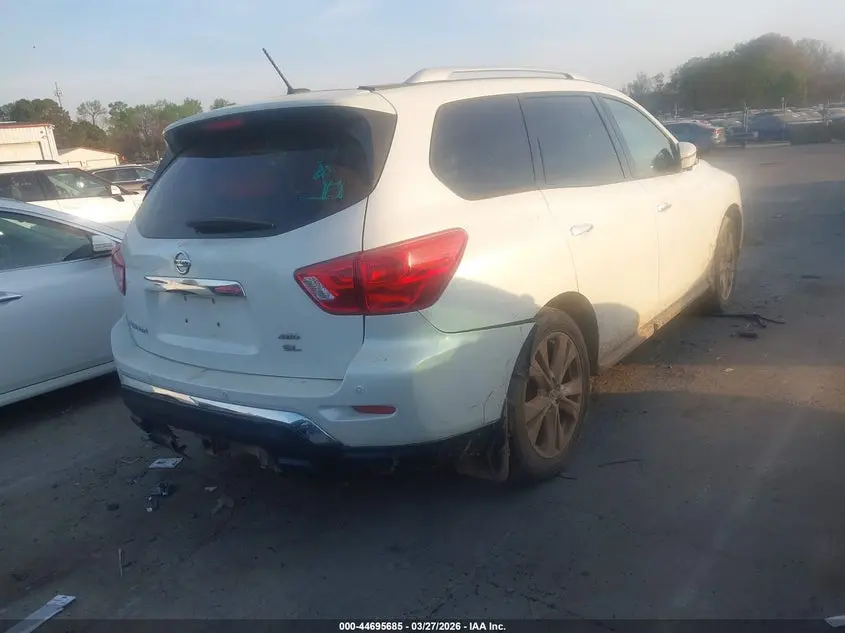 2018 NISSAN PATHFINDER SL