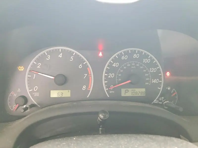2011 TOYOTA COROLLA LE  