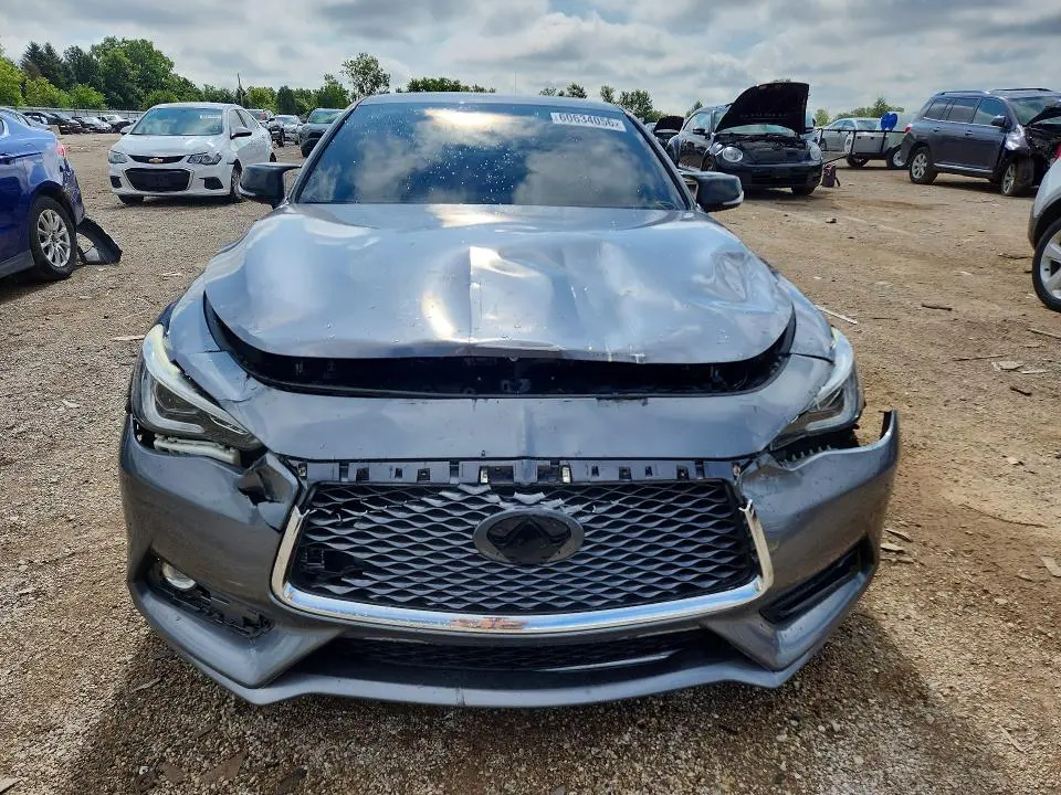 2019 INFINITI Q60 3.0T LUXE  