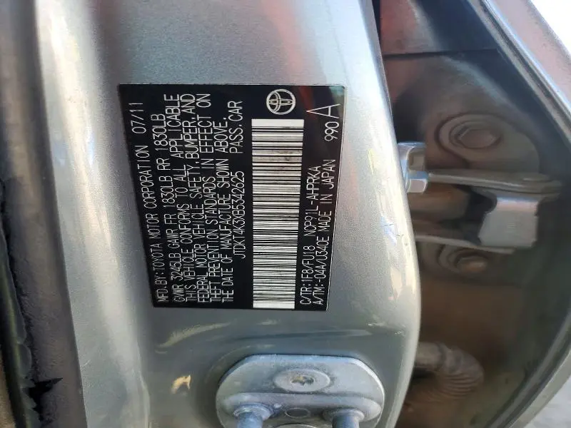 2011 TOYOTA YARIS BASE  