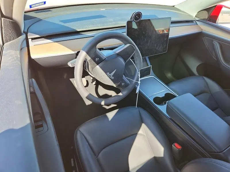 2024 TESLA MODEL Y   