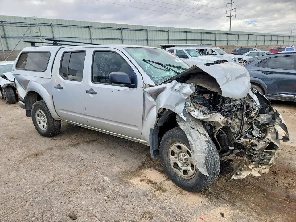 2013 NISSAN FRONTIER S  