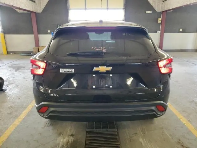 2024 CHEVROLET TRAX LS