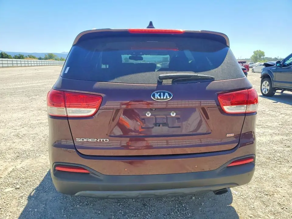 2017 KIA SORENTO LX  