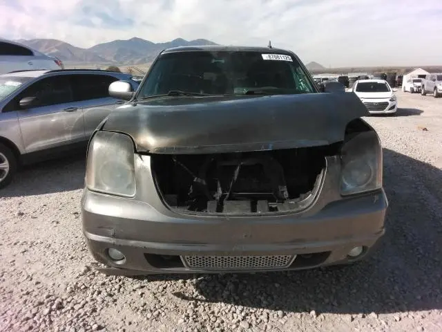 2013 GMC YUKON XL K1500 SLT  