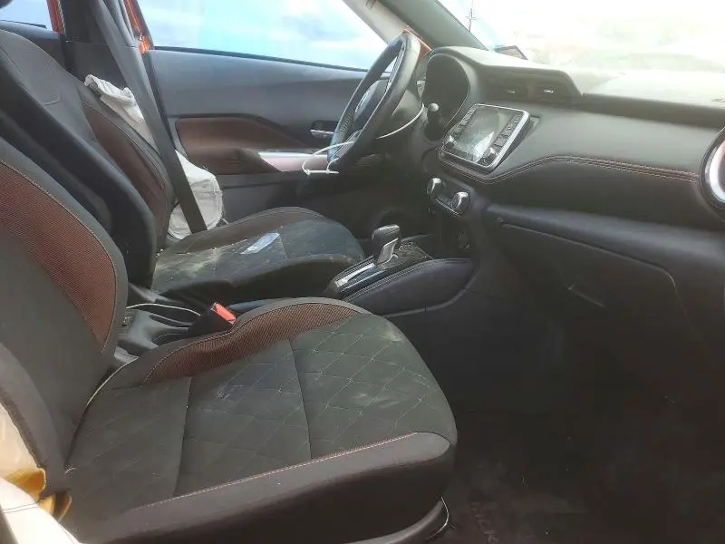 2019 NISSAN KICKS SR  