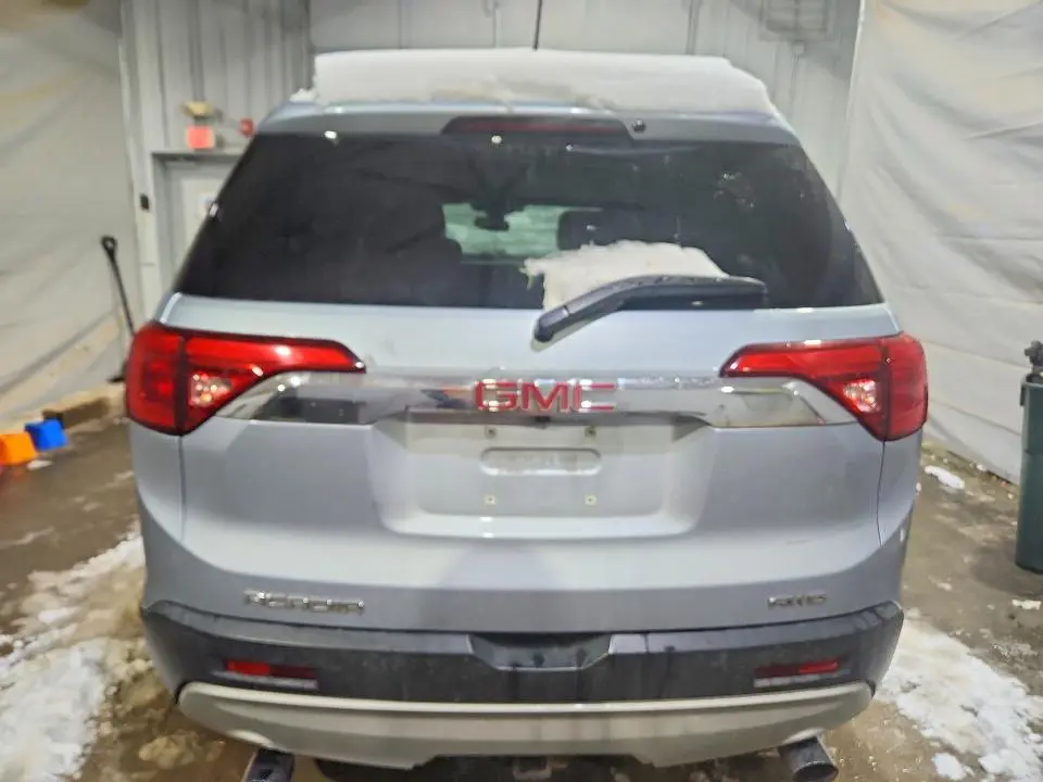 2017 GMC ACADIA SLT-2  