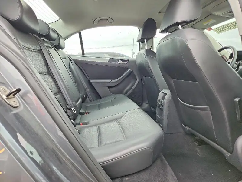 2014 VOLKSWAGEN JETTA SE  
