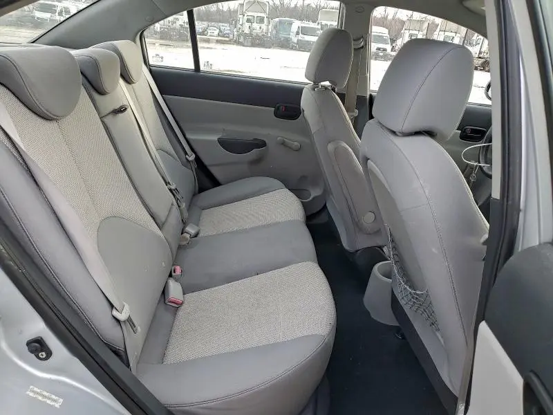 2010 HYUNDAI ACCENT GLS  