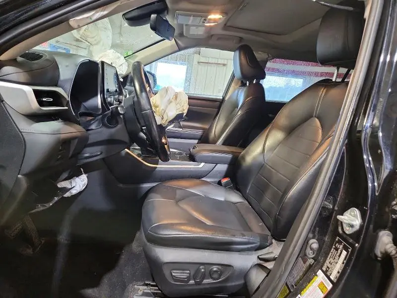 2021 TOYOTA HIGHLANDER HYBRID XLE  