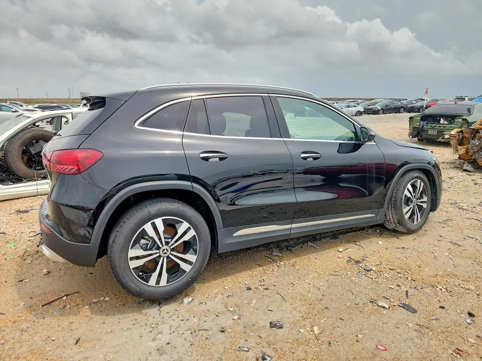 2026 MERCEDES-BENZ GLA 250  