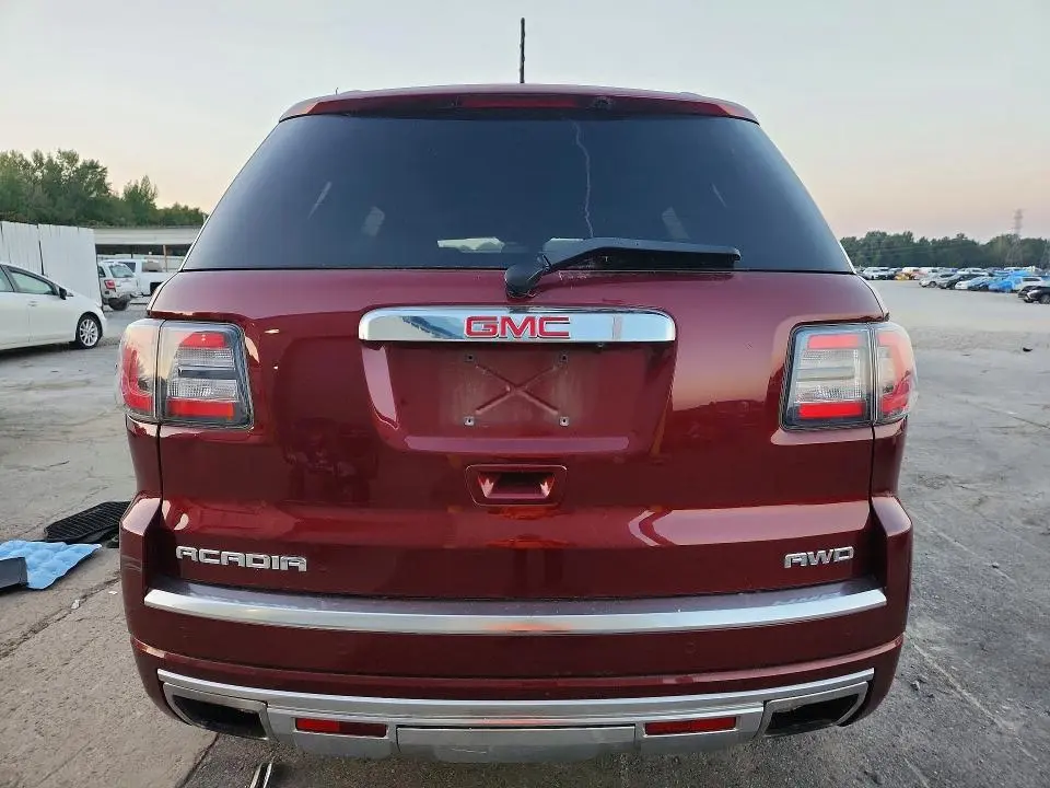 2015 GMC ACADIA DENALI  