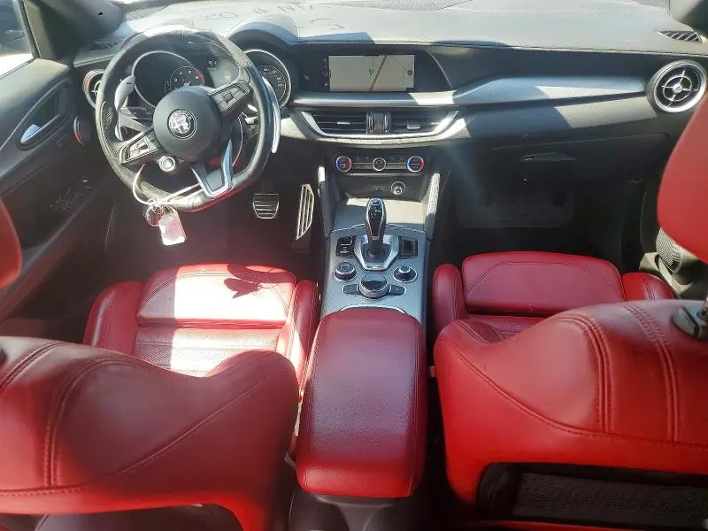 2022 ALFA ROMEO STELVIO TI  