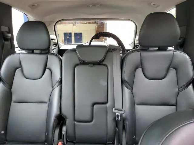 2023 VOLVO XC90 CORE  