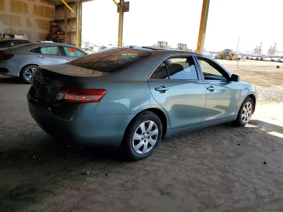 2010 TOYOTA CAMRY LE  