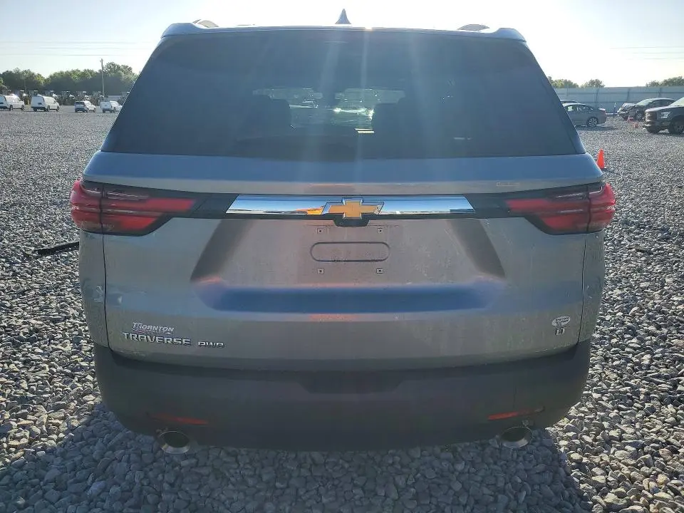 2023 CHEVROLET TRAVERSE LT  