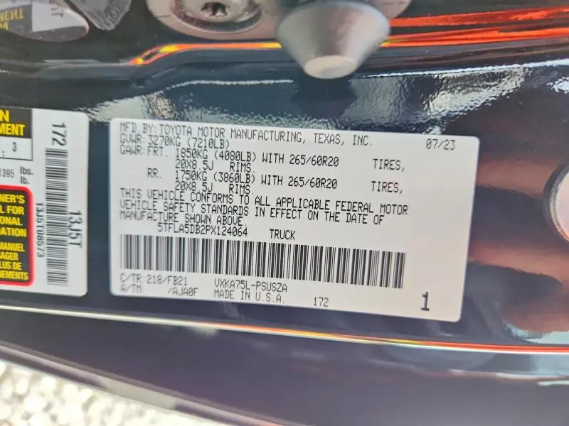 2023 TOYOTA TUNDRA SR5  