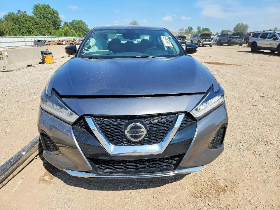 2021 NISSAN MAXIMA SV  