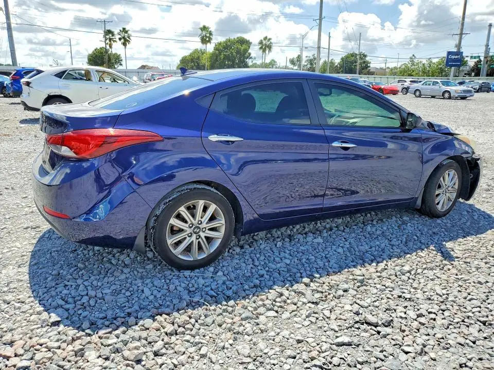 2014 HYUNDAI ELANTRA SE  