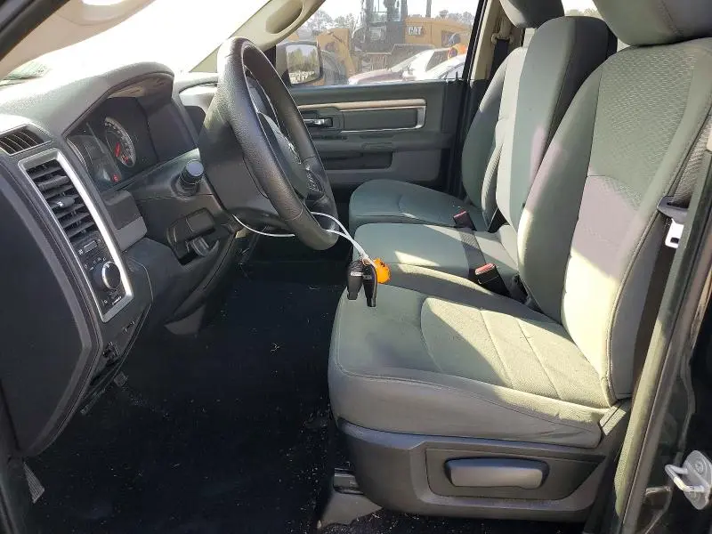 2017 RAM 1500 SLT  