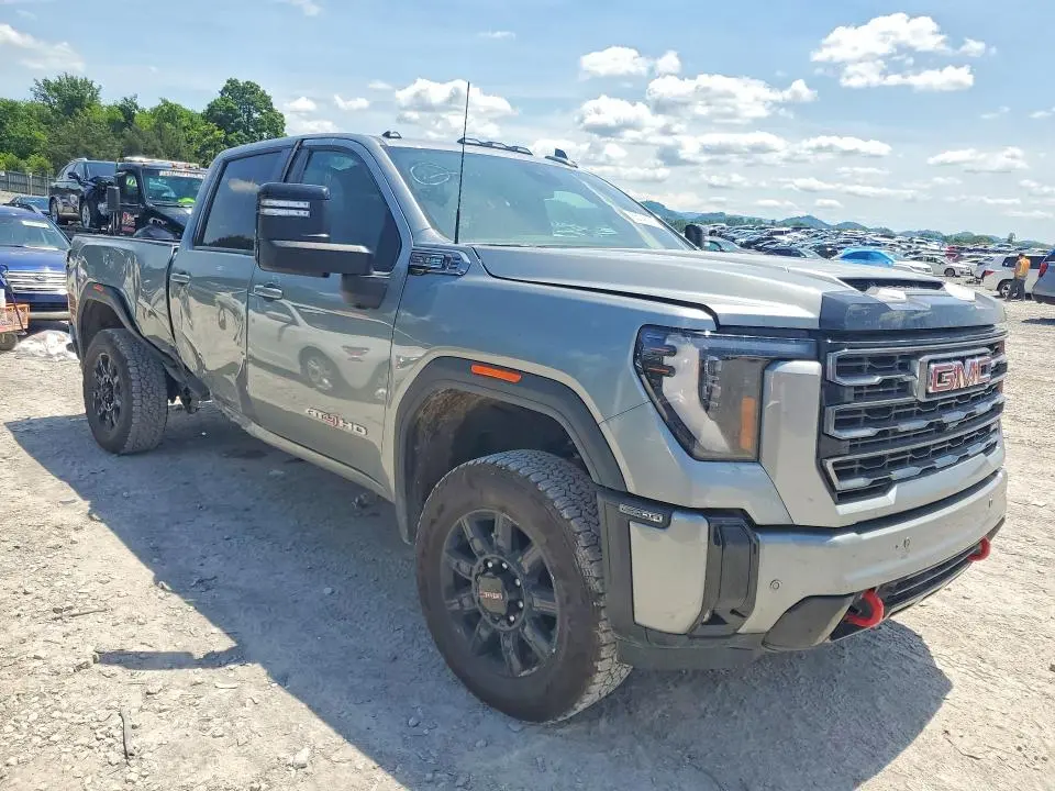 2026 GMC SIERRA K2500 AT4  