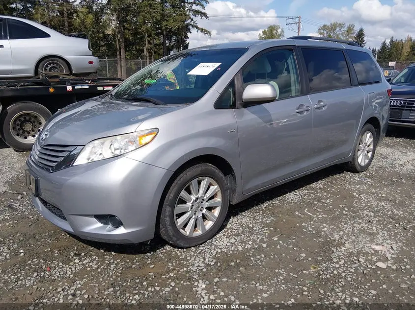 2017 TOYOTA SIENNA LE 7 PASSENGER