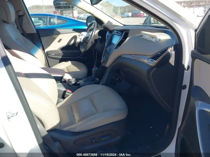 2016 HYUNDAI SANTA FE SE