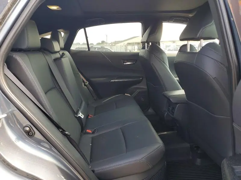 2024 TOYOTA VENZA LIMITED  