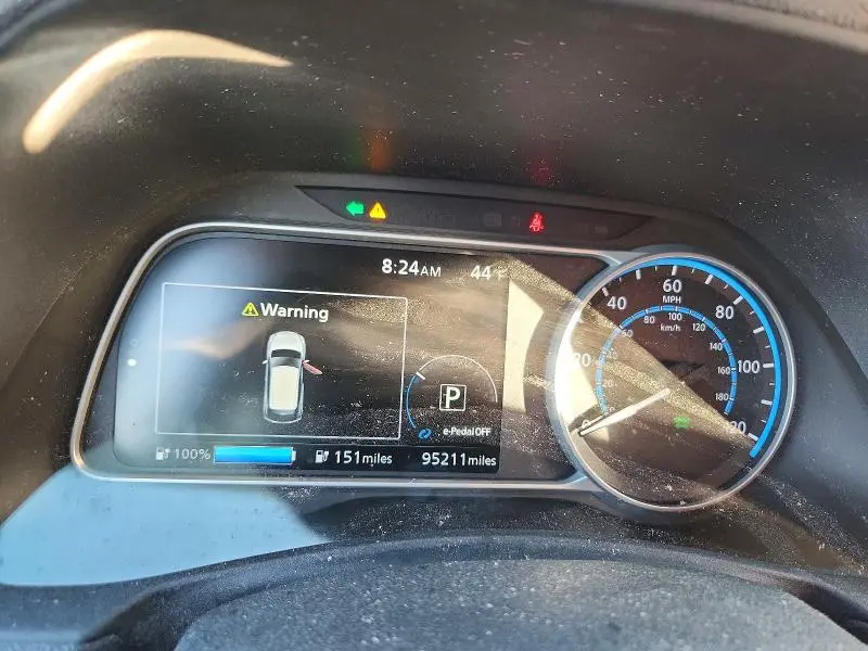 2018 NISSAN LEAF SV  