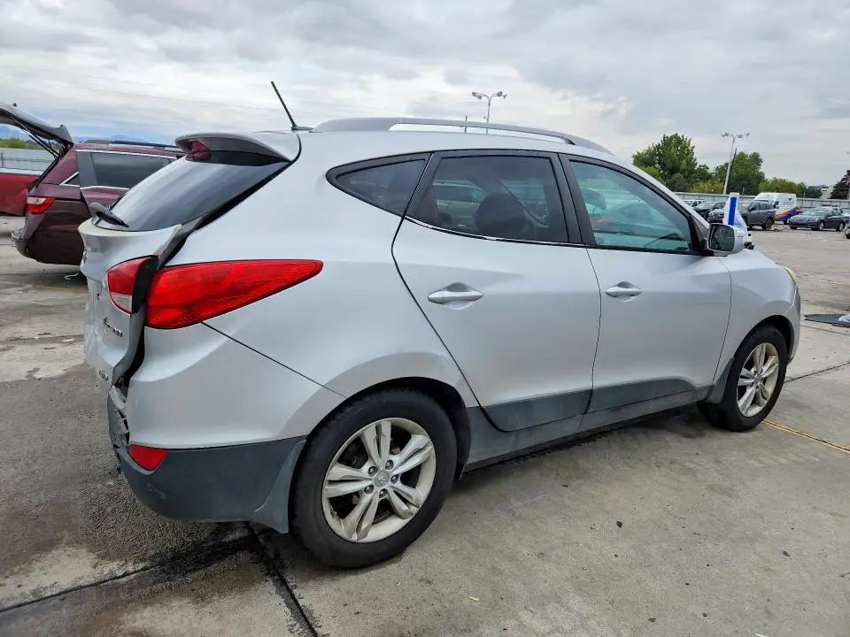 2013 HYUNDAI TUCSON GLS  