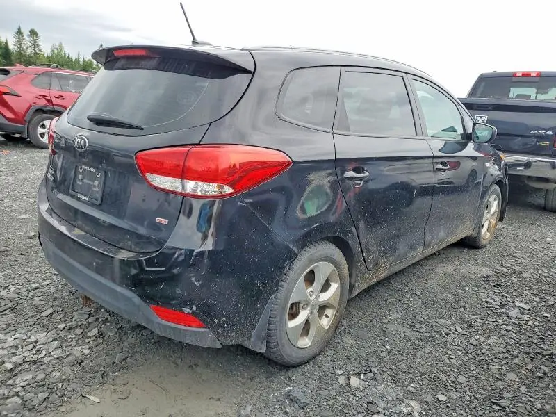 2015 KIA RONDO   