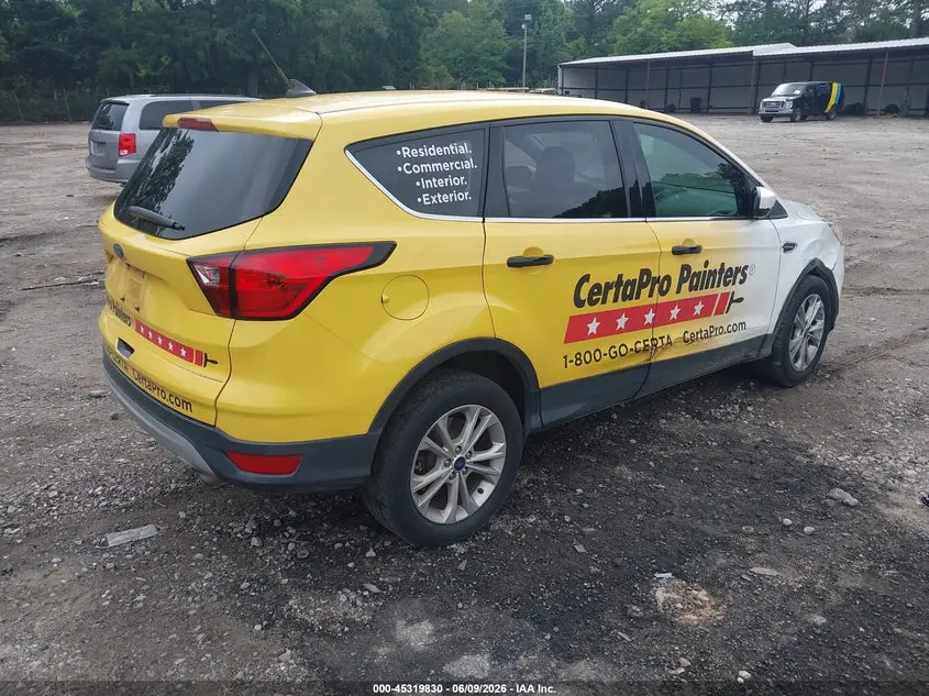 2019 FORD ESCAPE SE