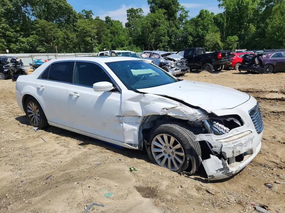 2013 CHRYSLER 300   