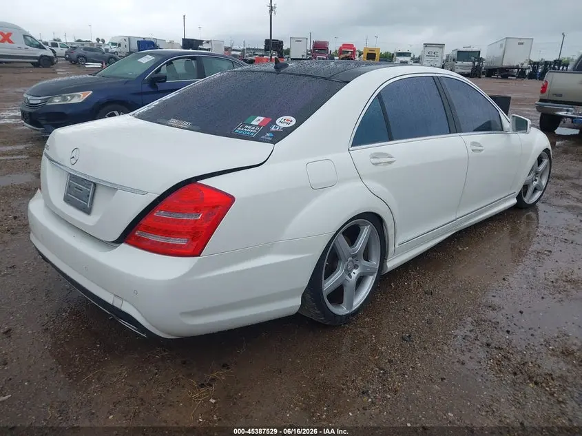 2013 MERCEDES-BENZ S 550  
