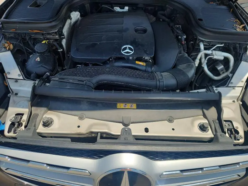 2020 MERCEDES-BENZ GLC 300  