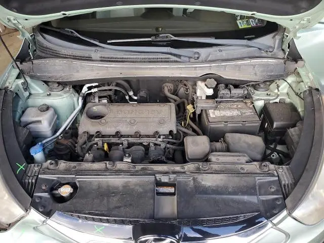 2011 HYUNDAI TUCSON GLS  