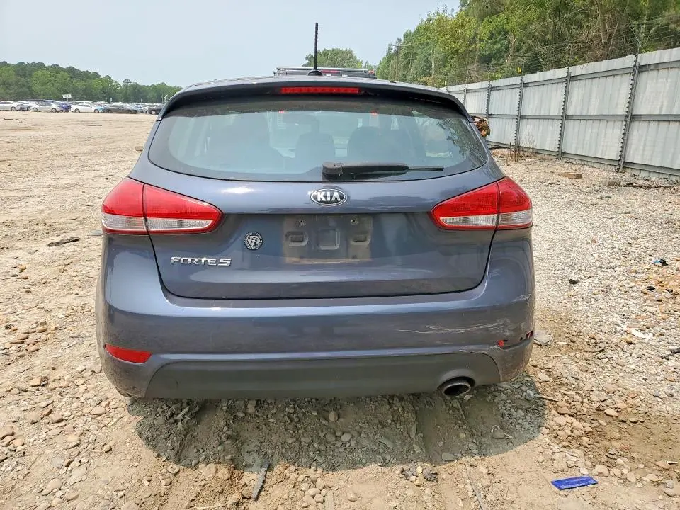 2016 KIA FORTE LX  