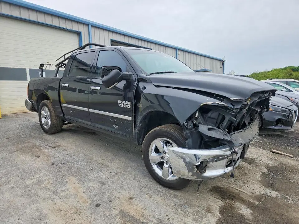 2014 RAM 1500 SLT  