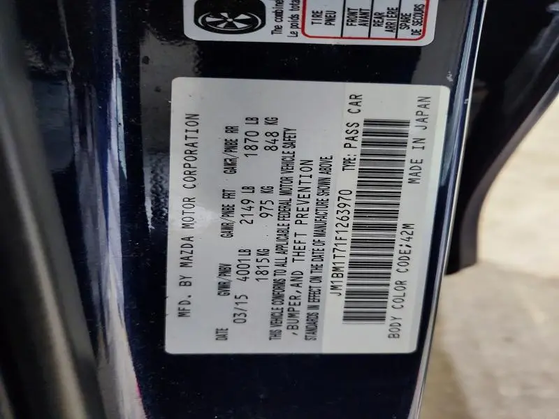 2015 MAZDA 3 SV  
