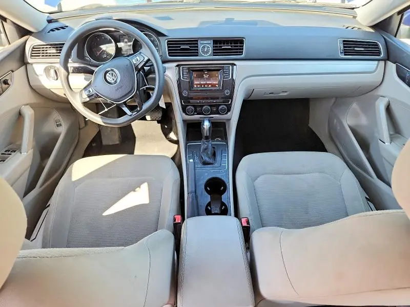 2017 VOLKSWAGEN PASSAT S  