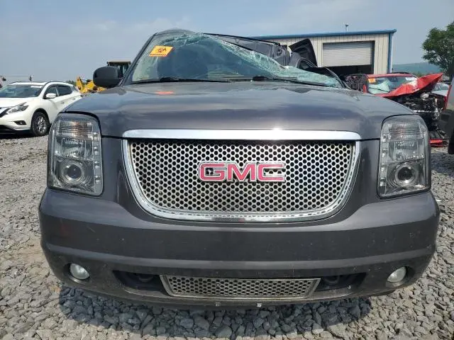 2011 GMC YUKON DENALI  